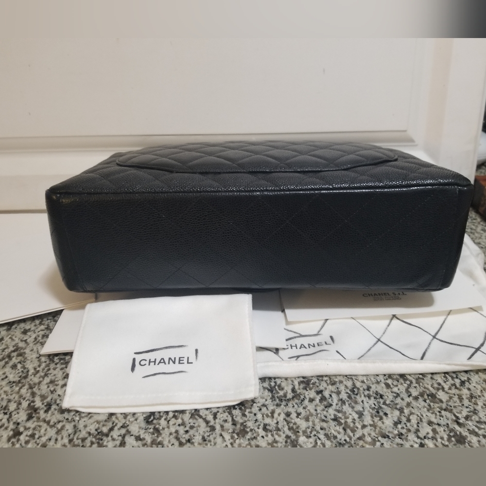Chanel Clasic Caviar  double flap maxi purse - Picture 7 of 16